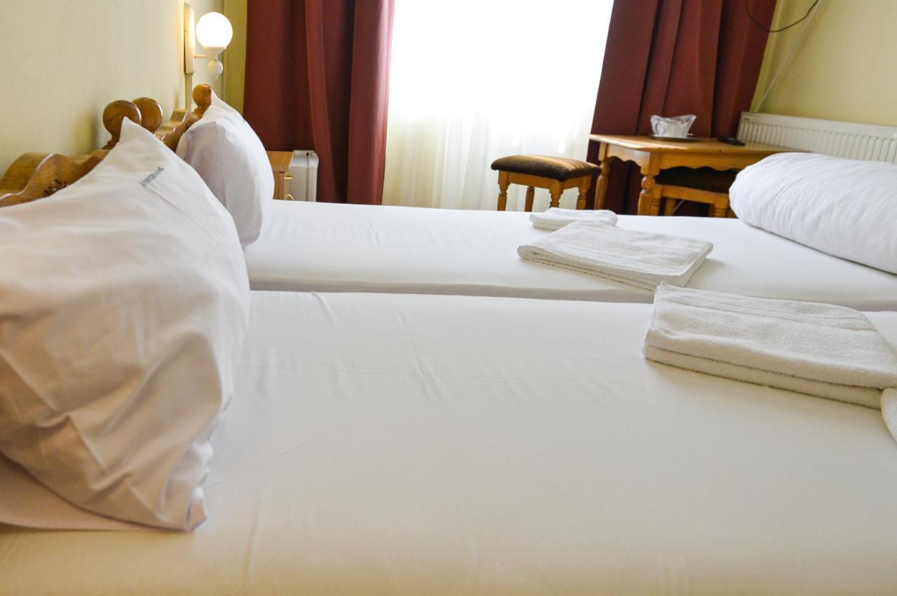 Decebal Hotel 2*